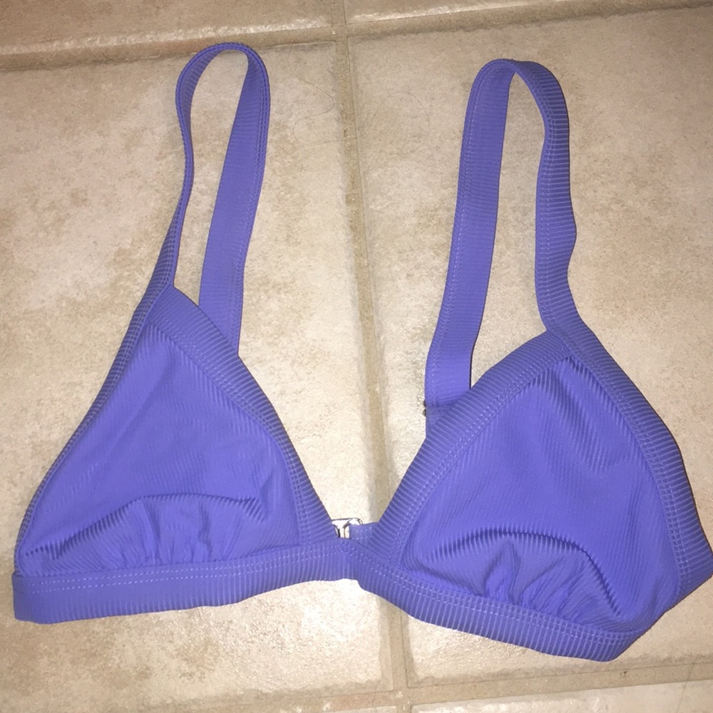 Ribbed bikini top